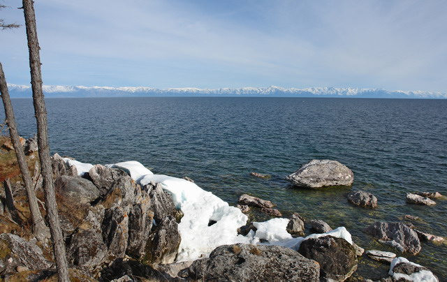 Экспедиция за уходящим льдом Байкала