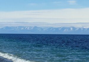 Экспедиция за уходящим льдом Байкала